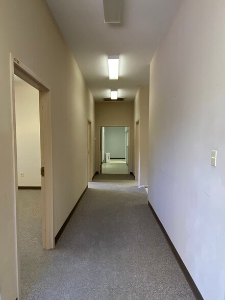 More Photos Of 1419 Chapman Hwy, Sevierville Light Distribution For Lease