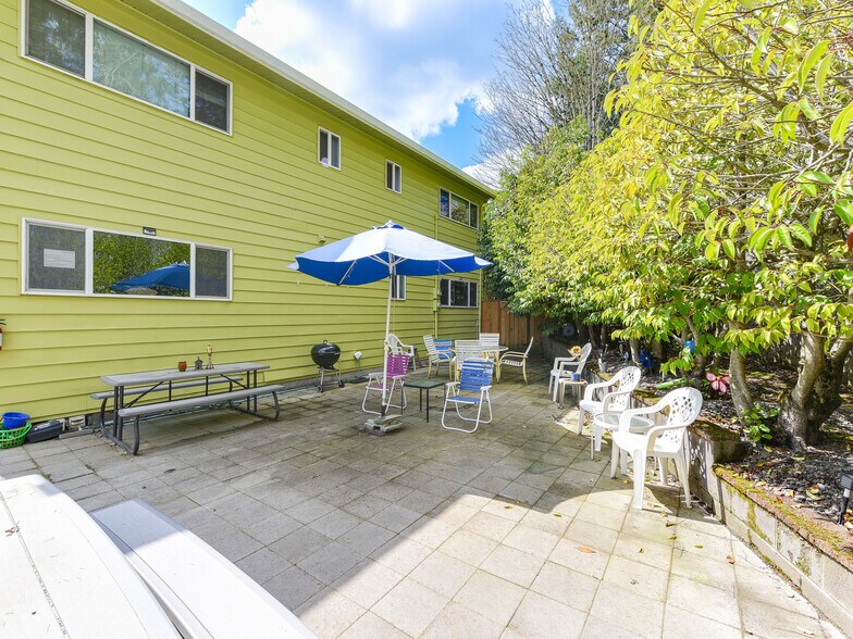 More Photos Of 4633 SW Huber St, Portland Apartments For Sale