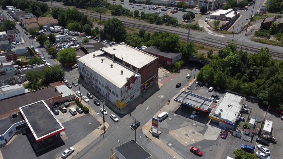 More Photos Of 722 Spring St, Reading Manufacturing For Sale