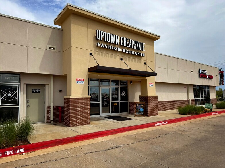 More Photos Of 6003-6007 SE 15th St, Midwest City General Retail For Sale