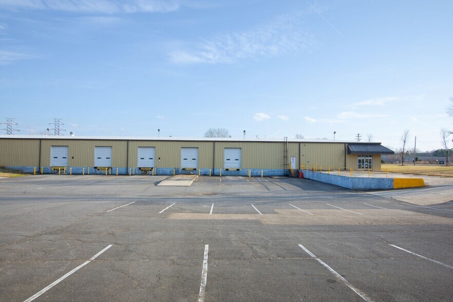 More Photos Of 150 E Mount Gallant Rd, Rock Hill Warehouse For Sale