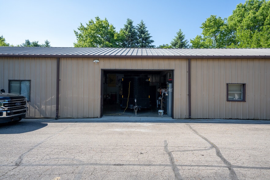 Primary Photo Of 5704 Avery Rd, Dublin Warehouse For Lease
