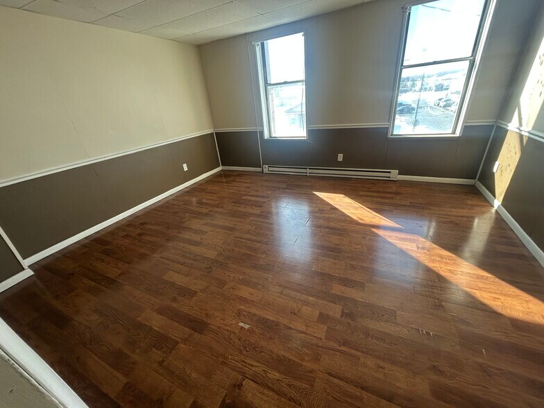 More Photos Of 980-998 Jefferson Ave, Washington Apartments For Sale