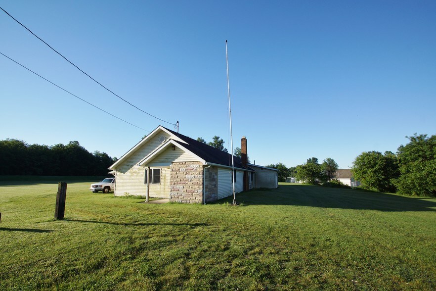 More Photos Of 474 Main St, Brewster Specialty For Sale