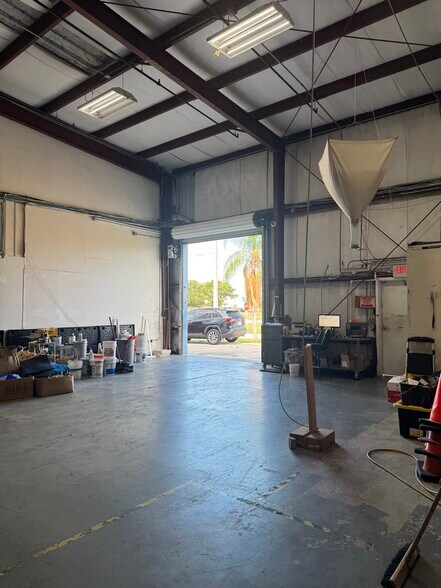 More Photos Of 280 W Central Blvd, Cape Canaveral Manufacturing For Sale