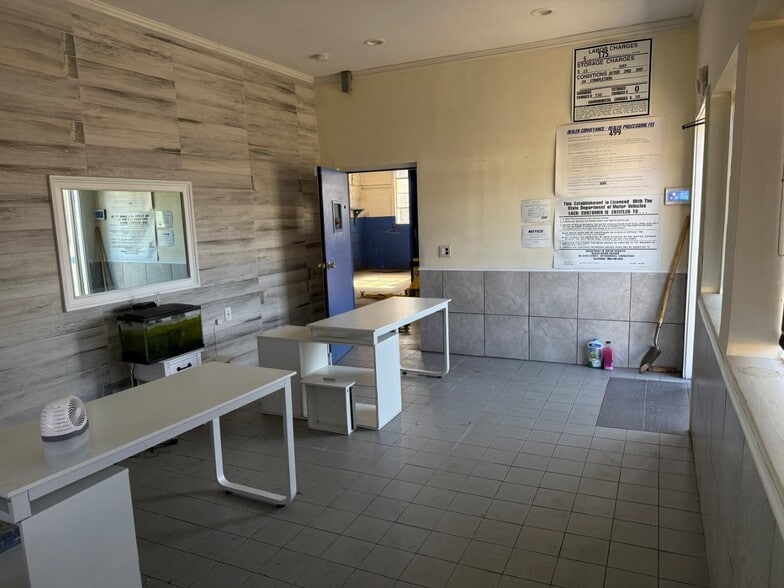 More Photos Of 79 Federal Rd, Danbury Storefront Retail Office For Sale