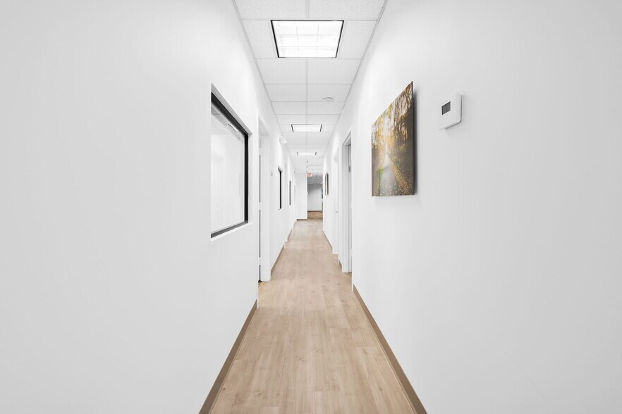 More Photos Of 3333 W Commercial Blvd, Fort Lauderdale Medical For Sale