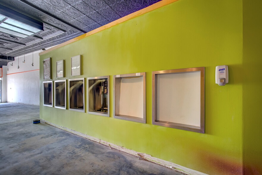 More Photos Of 1213 Washington St, Commerce Storefront Retail Office For Sale