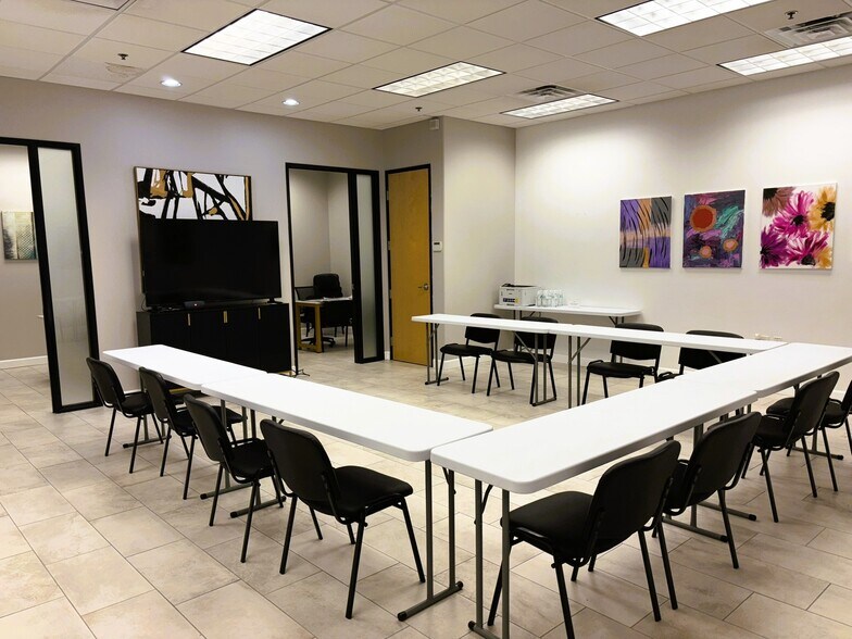 More Photos Of 80 N McClintock Dr, Chandler Medical For Sale