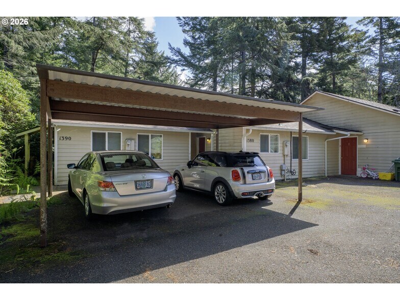 More Photos Of 1310-1390 Spruce St, Florence Apartments For Sale
