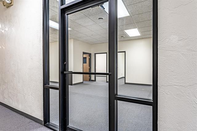 More Photos Of 34 SE Main St, Blackfoot Office For Sale