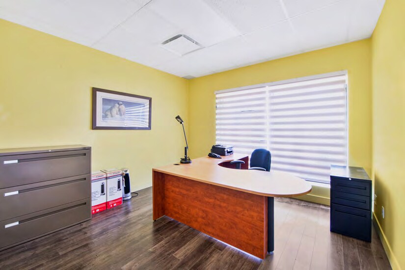 More Photos Of 200 Rue Commerciale, Donnacona Office For Lease
