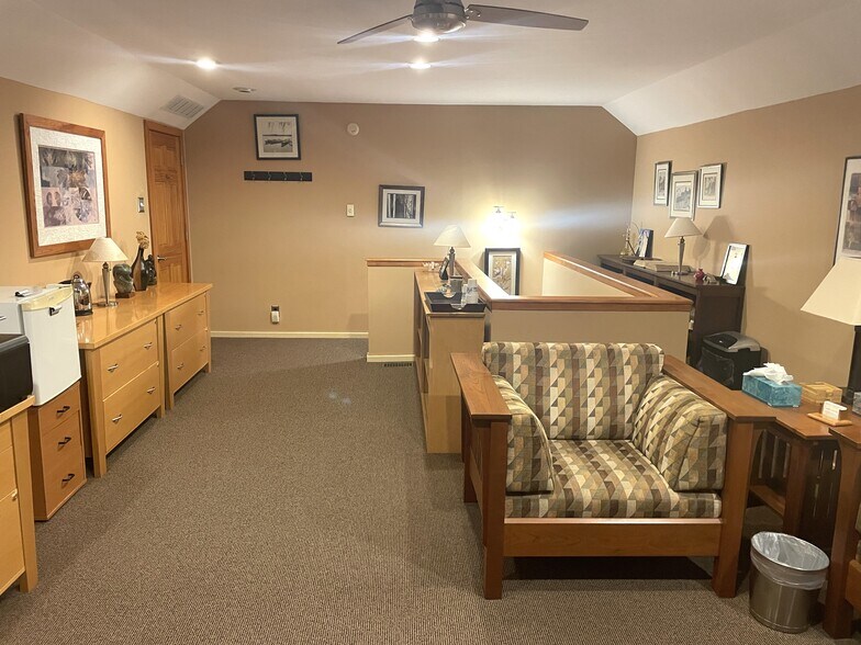 More Photos Of 2 Mystic Ln, Malvern Office For Sale