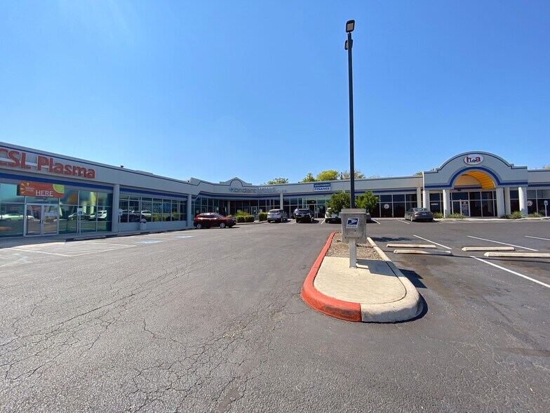 More Photos Of 3655 Fredericksburg Rd, San Antonio Unknown For Lease