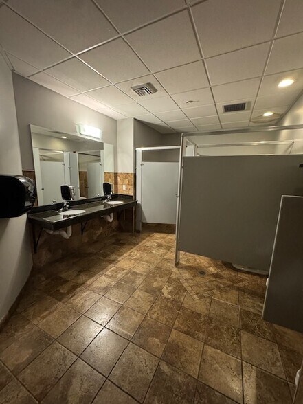 More Photos Of 208 N 2100 W, Salt Lake City Office For Lease