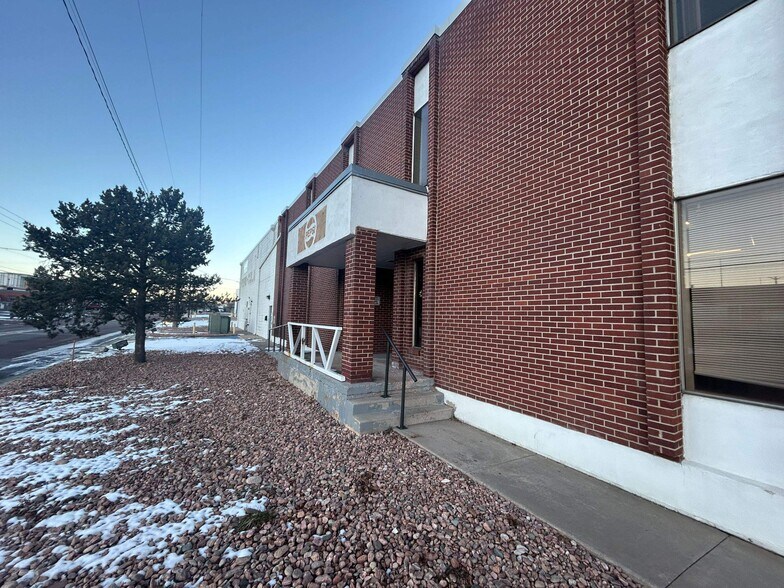 More Photos Of 3605-3625 N Stone Ave, Colorado Springs Distribution For Lease
