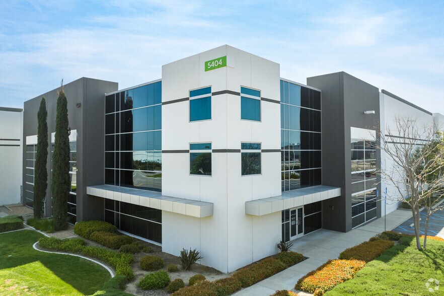 More Photos Of 5404 Industrial Pky, San Bernardino Warehouse For Lease