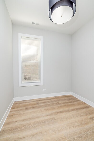More Photos Of 3039 W 19th St, Chicago Apartments For Sale