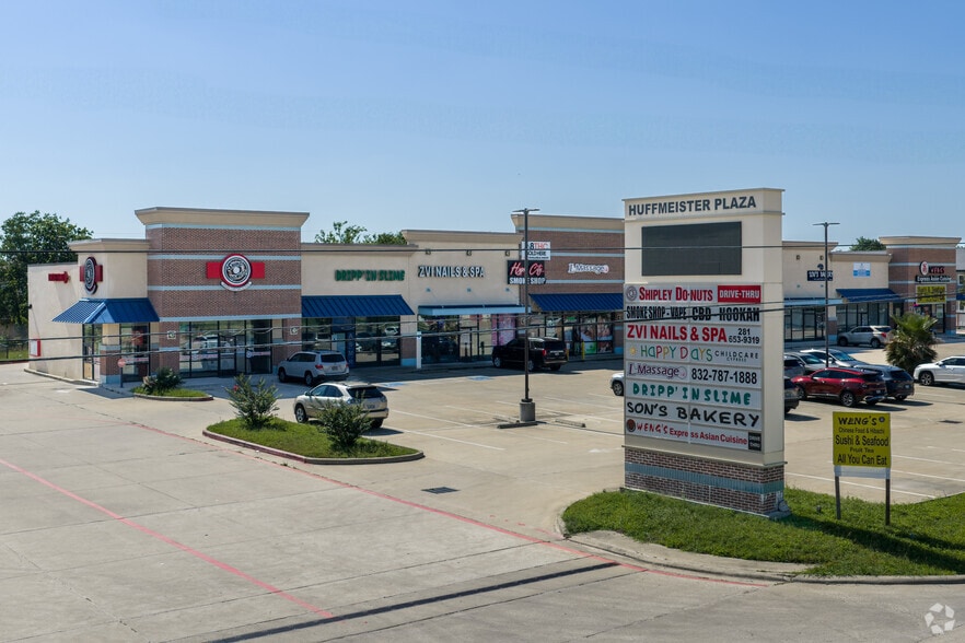 More Photos Of 10807 Huffmeister Rd, Houston Storefront Retail Office For Lease