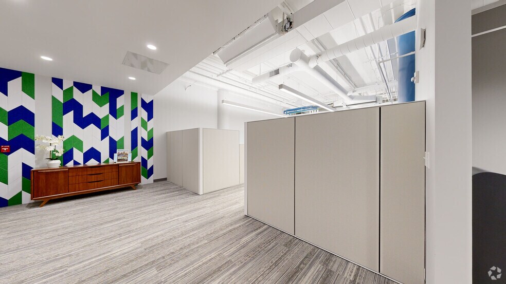 More Photos Of 260 E Main St, Rochester Medical For Lease