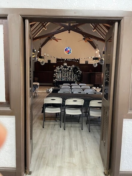 More Photos Of 315 N Sierra Nevada St, Stockton Religious Facility For Lease