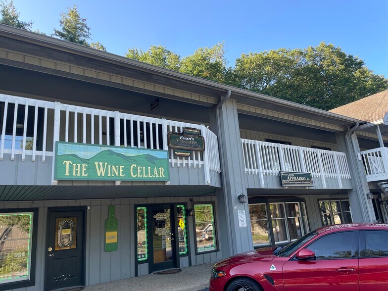 More Photos Of 130 US 64 E, Cashiers Medical For Sale