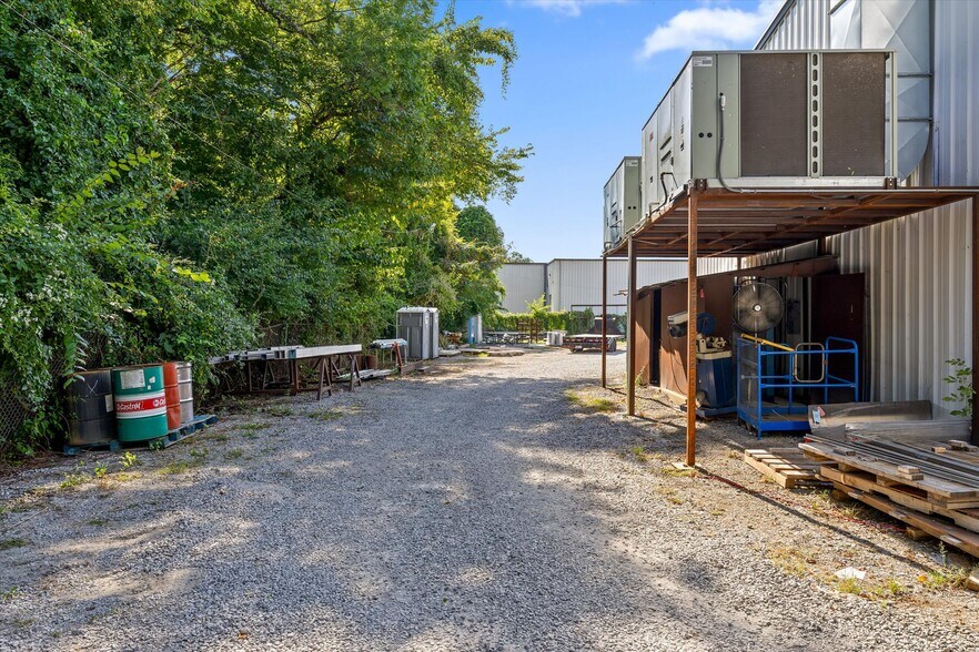 More Photos Of 1410 Workman Rd, Chattanooga Manufacturing For Lease