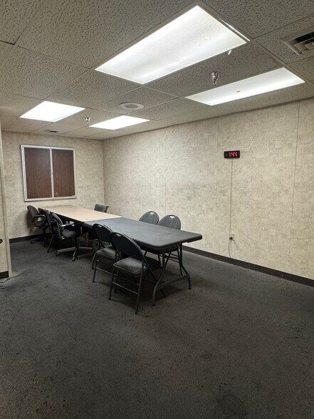 More Photos Of 623 Circle Dr, Iron Mountain Industrial For Sale