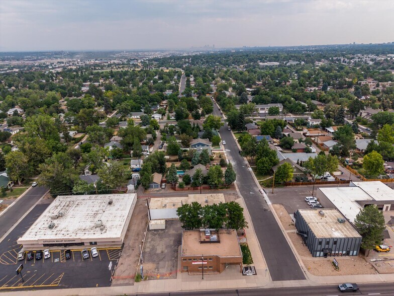 More Photos Of 1109 W Littleton Blvd, Littleton Office For Sale