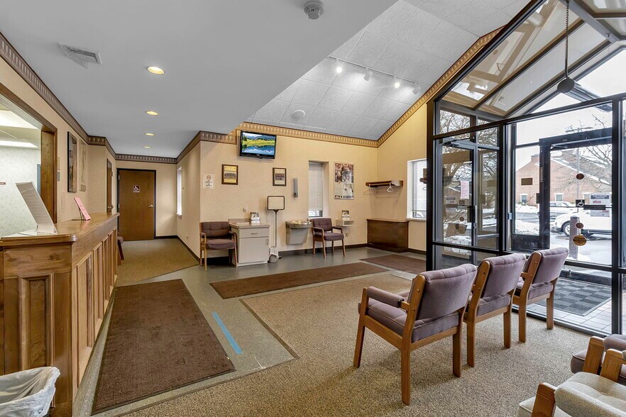 More Photos Of 6645 Main St, Buffalo Office For Sale