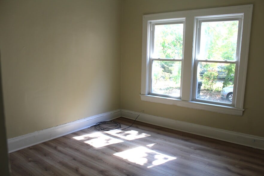 More Photos Of 957 E 143rd St, Cleveland Multifamily For Sale