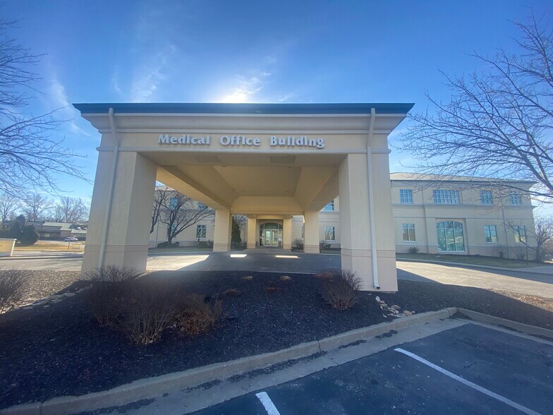 More Photos Of 3510 Clinton Pl, Lawrence Medical For Lease