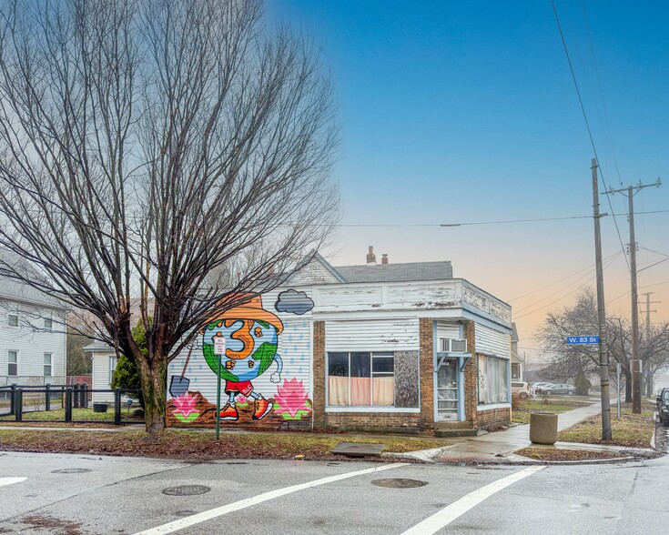 More Photos Of 8301 Lake Ave, Cleveland Flex For Sale