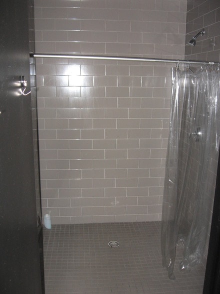 More Photos Of 76 Progress Dr, Stamford Research And Development For Lease