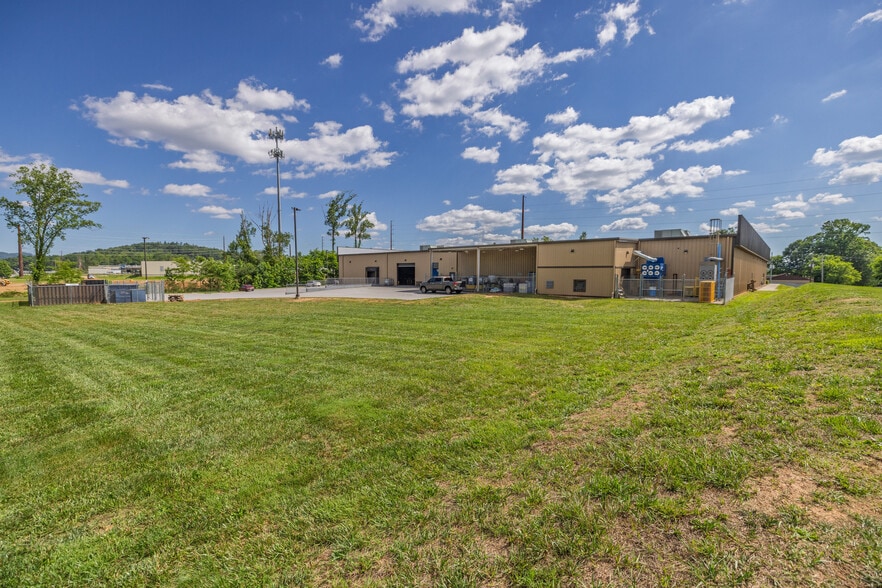 More Photos Of 75 Old Shoals Rd, Arden Industrial For Lease