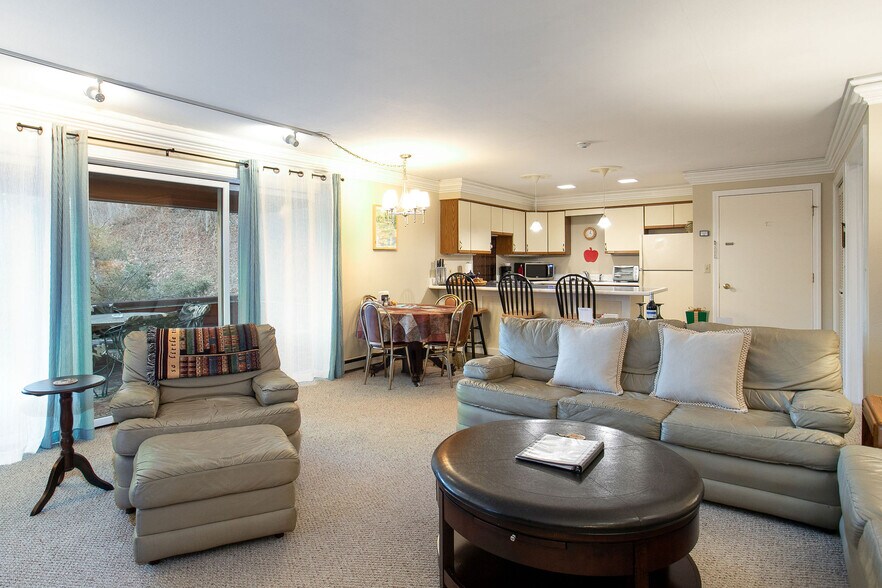 More Photos Of 2 Oak St, West Stockbridge Hospitality For Sale