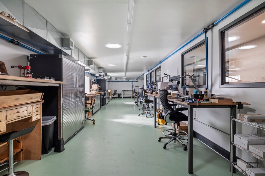 More Photos Of 324 Jefferson St, Fort Collins Warehouse For Lease