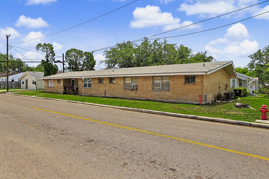 More Photos Of 800 S Texas Blvd, Weslaco Apartments For Sale