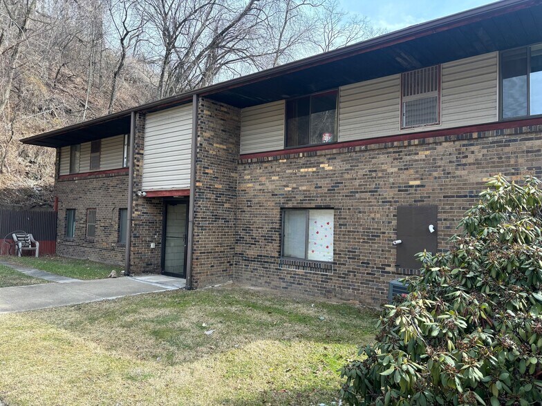 More Photos Of 200 Electric Ave, East Pittsburgh Apartments For Sale