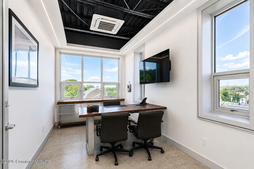 More Photos Of 16 Concord Pl, Staten Island Warehouse For Sale