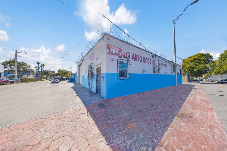 Primary Photo Of 2690 E 11th Ave, Hialeah Warehouse For Lease