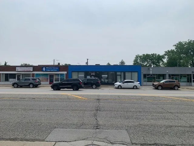 Primary Photo Of 9715 Southwest Hwy, Oak Lawn Storefront For Sale