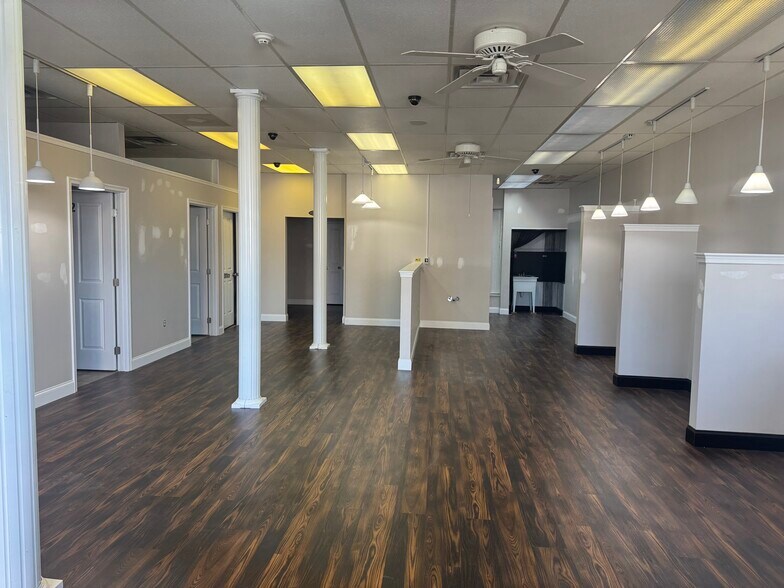 More Photos Of 703 Black Horse Pike, Glendora Storefront Retail Office For Sale