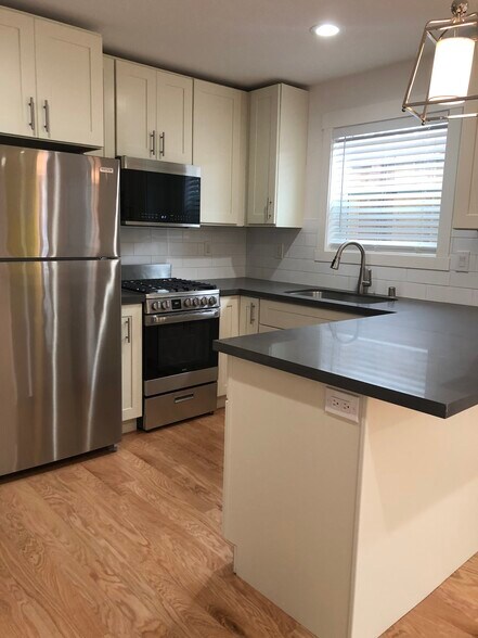 More Photos Of 1628 Tyler St, Berkeley Apartments For Sale