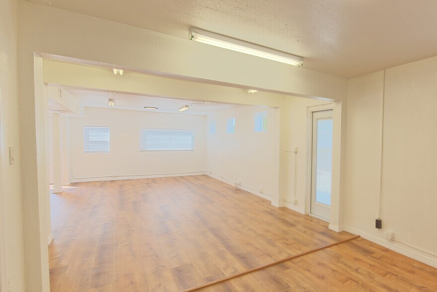 More Photos Of 1200 40th St S, Saint Petersburg Office For Lease