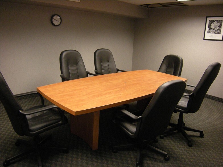 More Photos Of 1650 Sycamore Ave, Bohemia Office For Lease