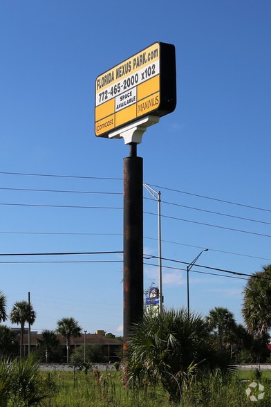 More Photos Of 2705-2819 Peters Rd, Fort Pierce Office For Lease