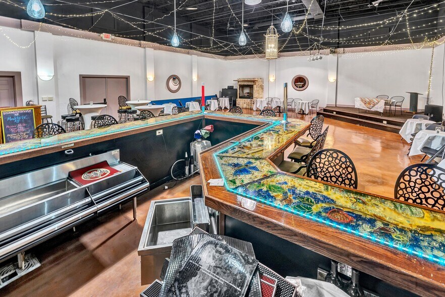 More Photos Of 106 Stoney Battery Rd, Troutville Restaurant For Sale