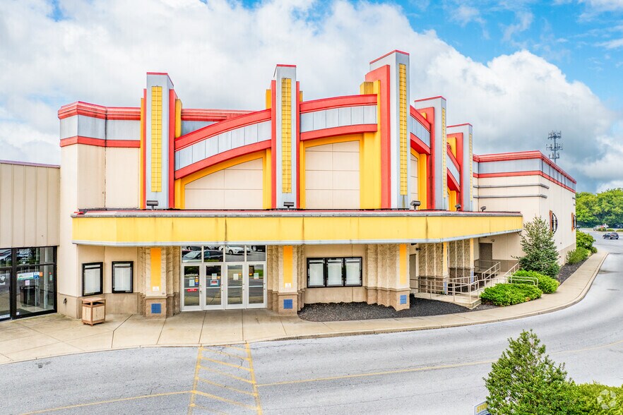 Primary Photo Of 2200 Lebanon Valley Mall, Lebanon Movie Theatre For Sale