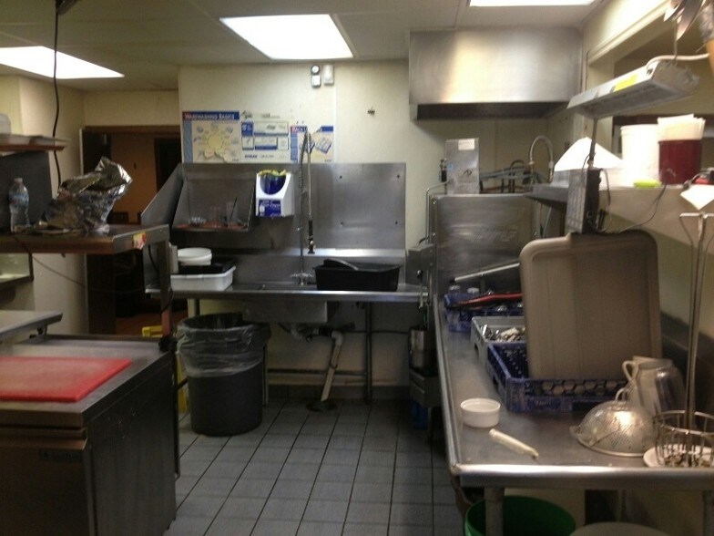 More Photos Of 11419 S Grant Hwy, Marengo Restaurant For Sale